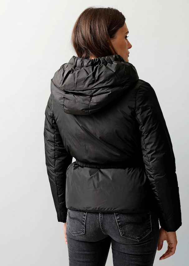 Steppjacke mit abnehmbarer Bauchtasche 2