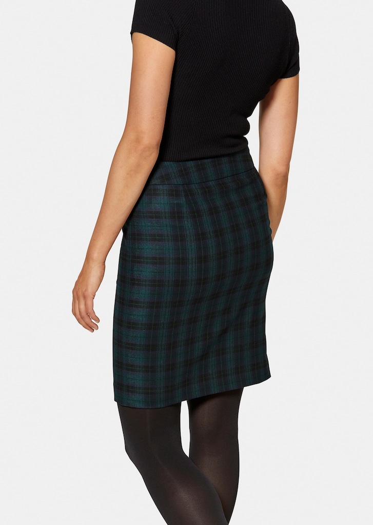 Short checked skirt in a wrap look 2