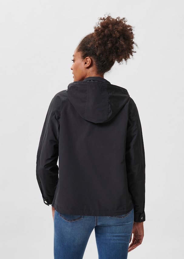 Sporty jacket with detachable hood 2