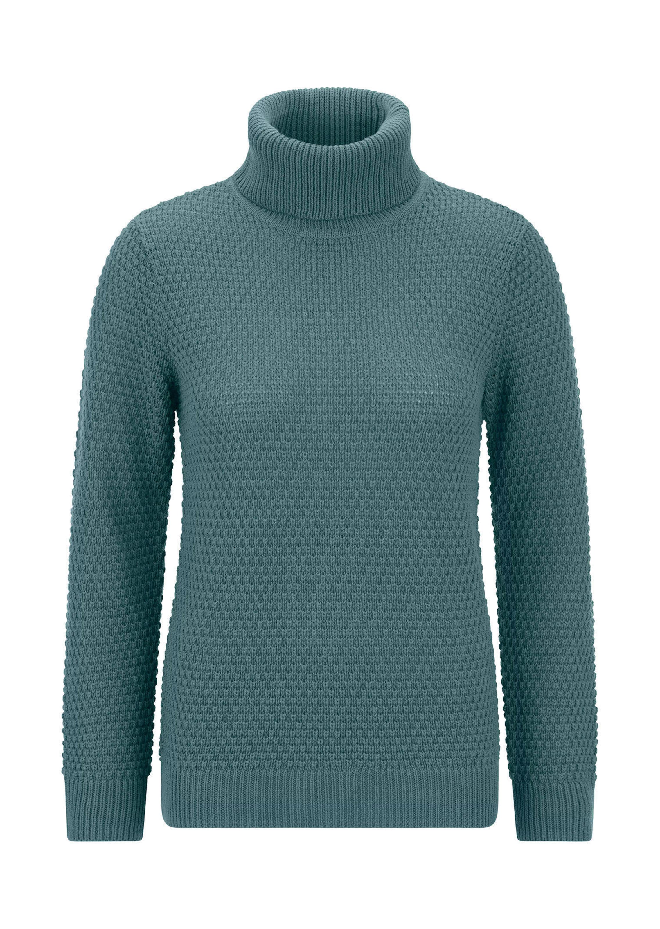 Warmer Strickpullover mit Rollkragen