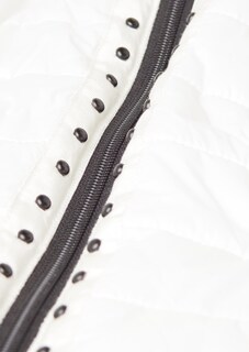 Steppjacke in figurschmeichelnder Optik thumbnail 4
