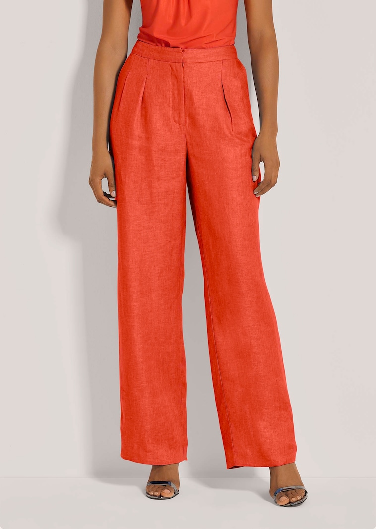 Weite Leinenhose mit Bundfalten