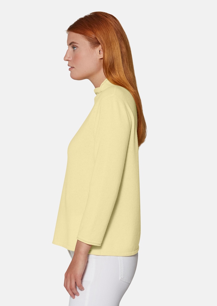 Cashmere jumper with rolled edges 3