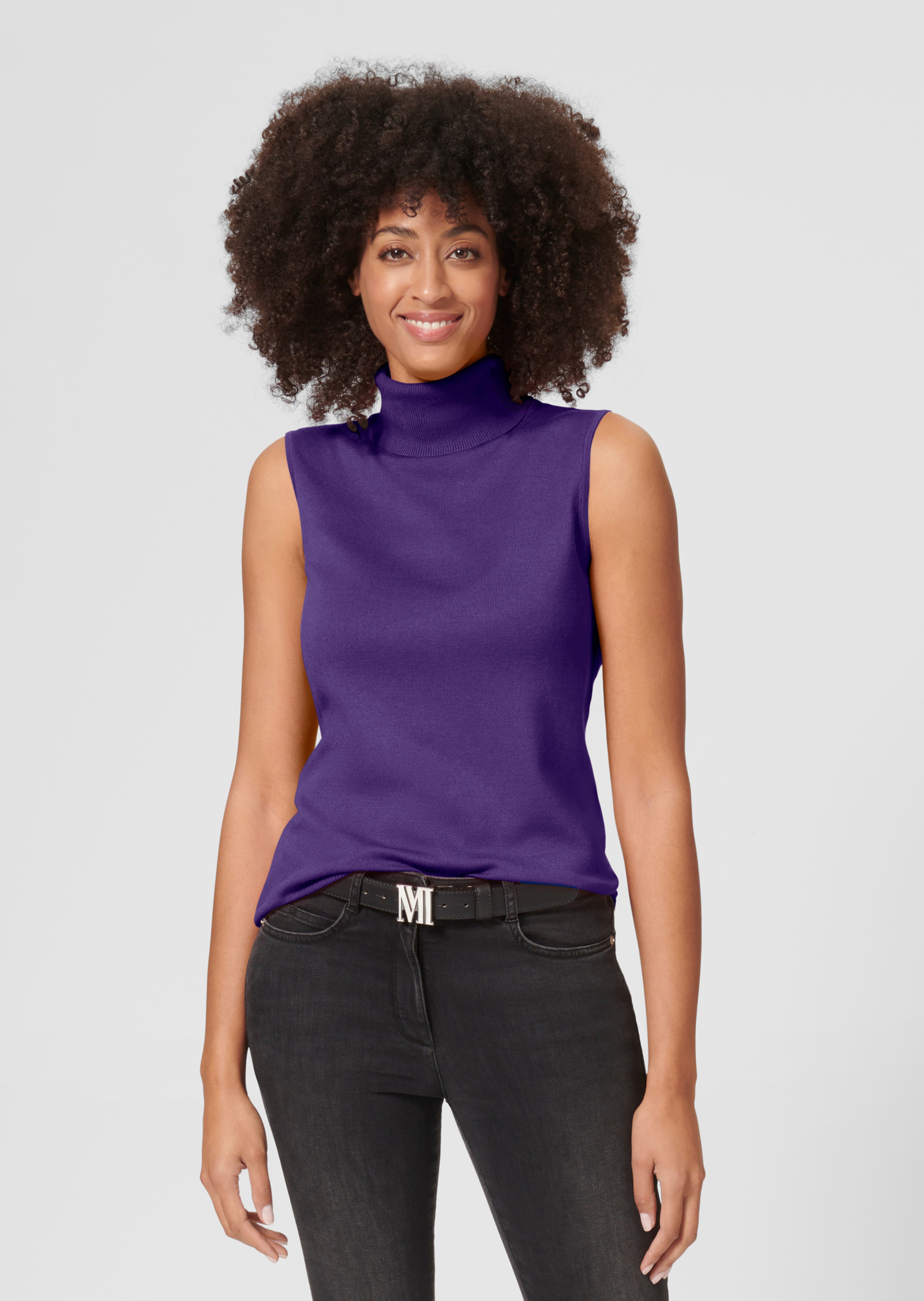 Pull col roulé sans manches
