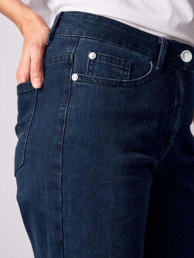 Jeans in Culotte-Passform 5
