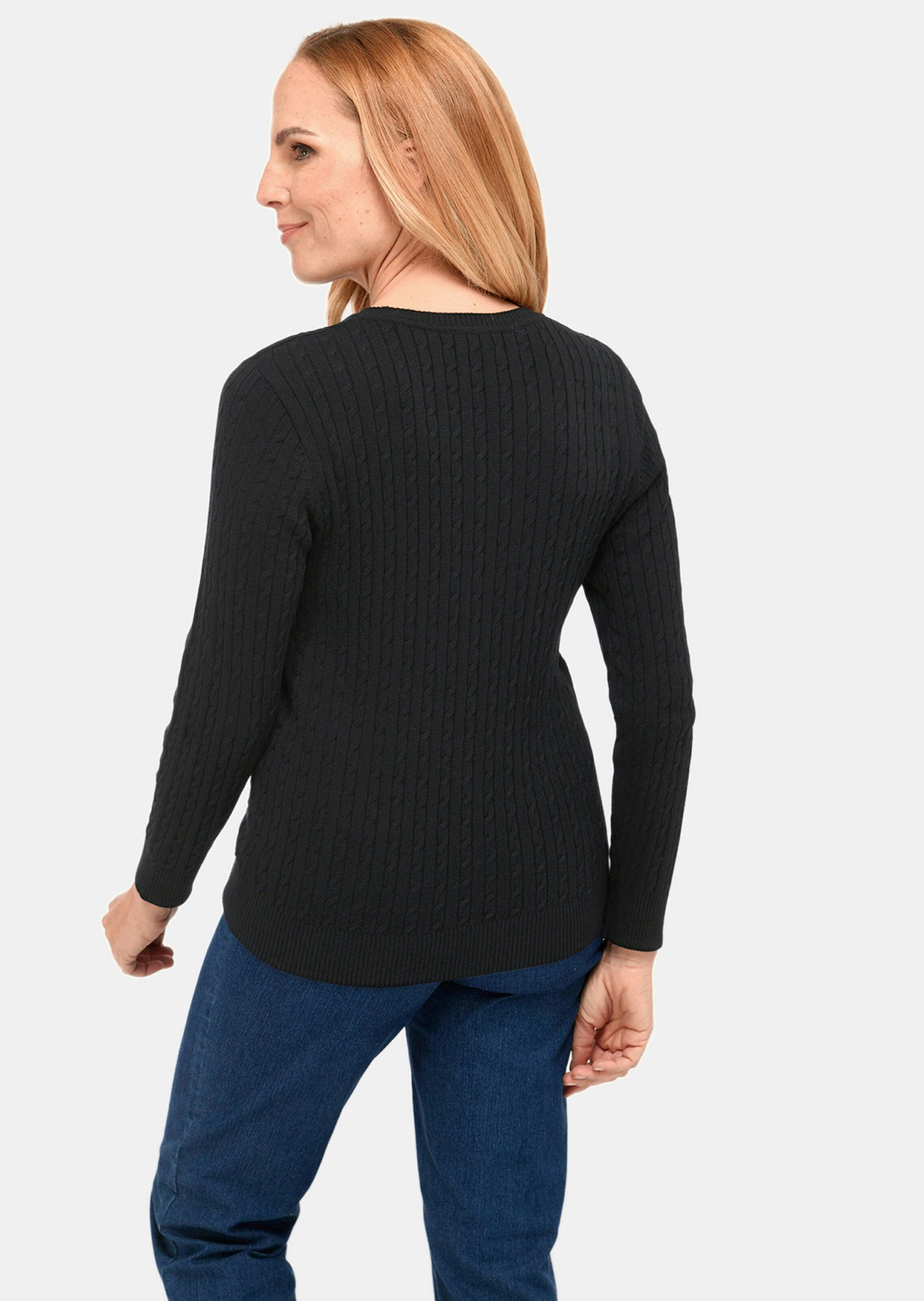 Pull léger orné d'un motif de tresses - noir - Gr. 50 de Goldner Fashion