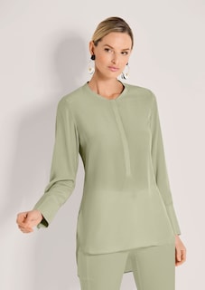 Lange Seidenbluse in kragenloser Form thumbnail 1