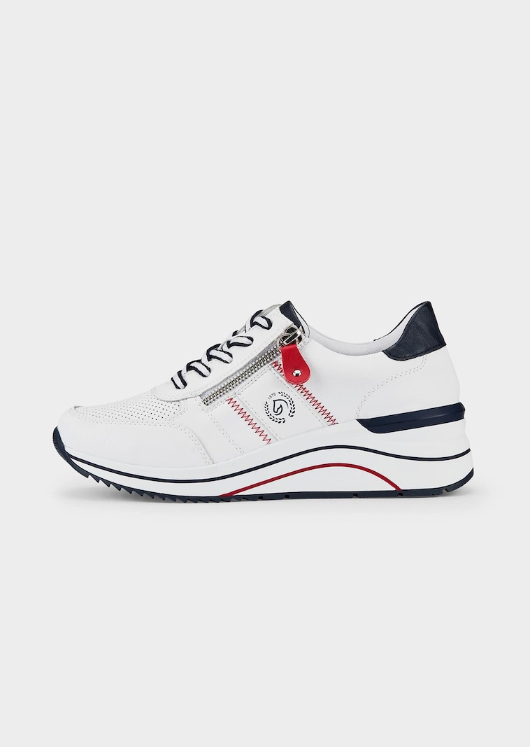 Sneakers avec talon légèrement compensé