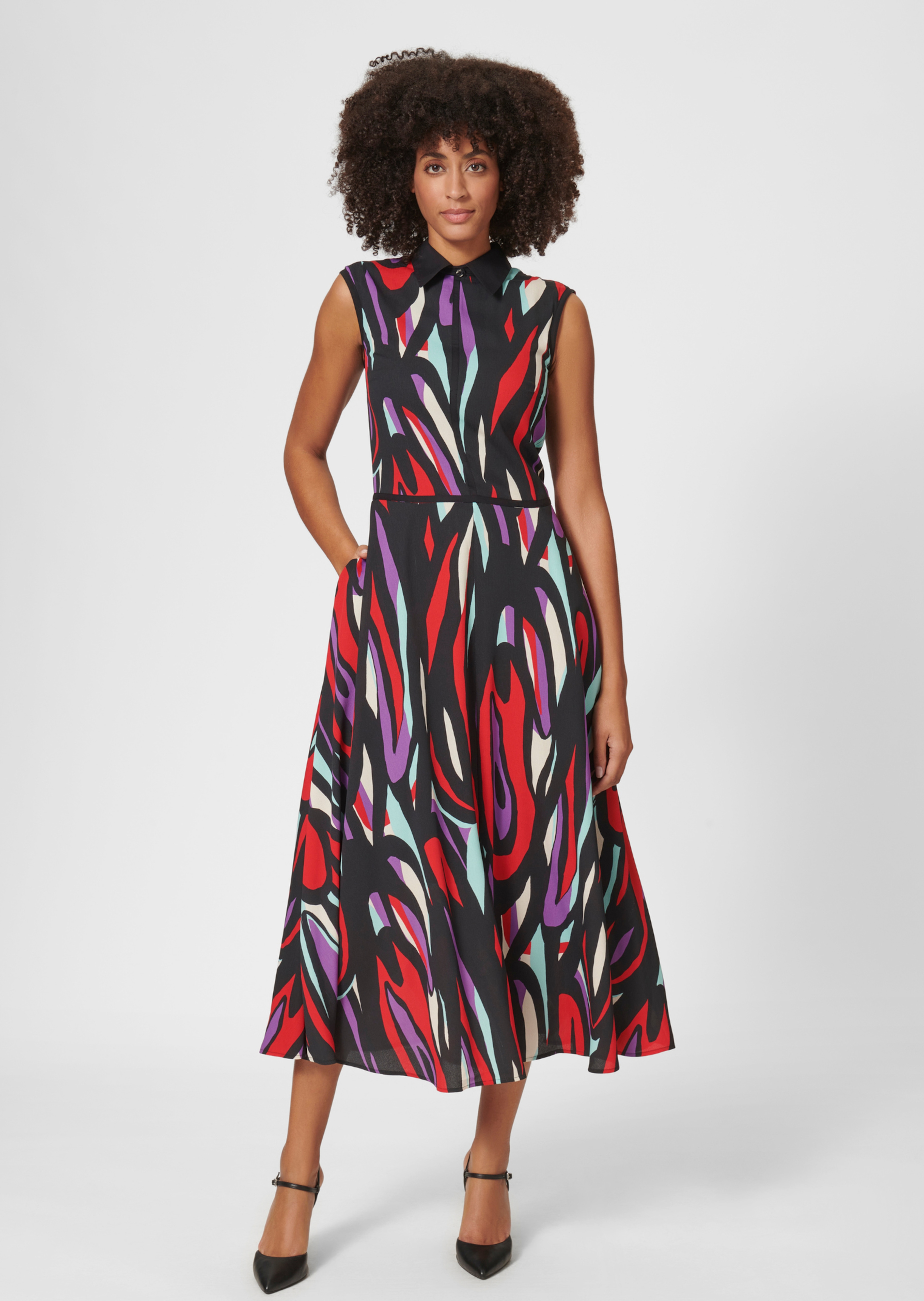 Buntes, langes Kleid
