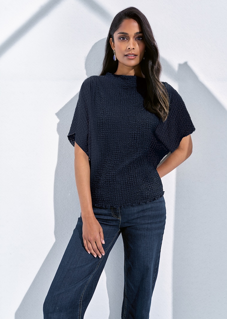 Halbarm-Shirt im Fledermaus-Look