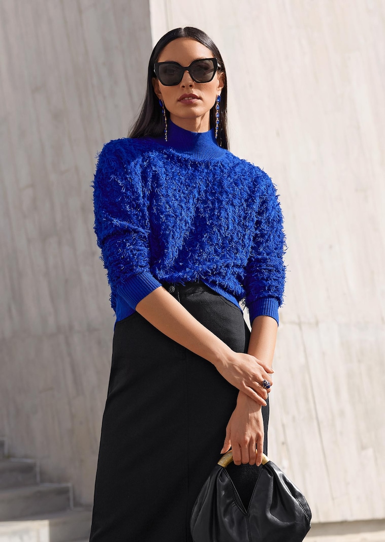 Strickpullover mit Fransenmuster