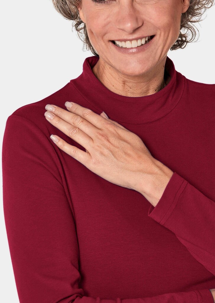 Stehkragenshirt mit Langarm