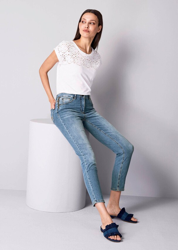 Jeans mit Zier-Reißverschluß 4