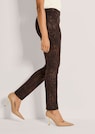 Schmale Hose mit zart glänzendem Animal-Print thumbnail 4