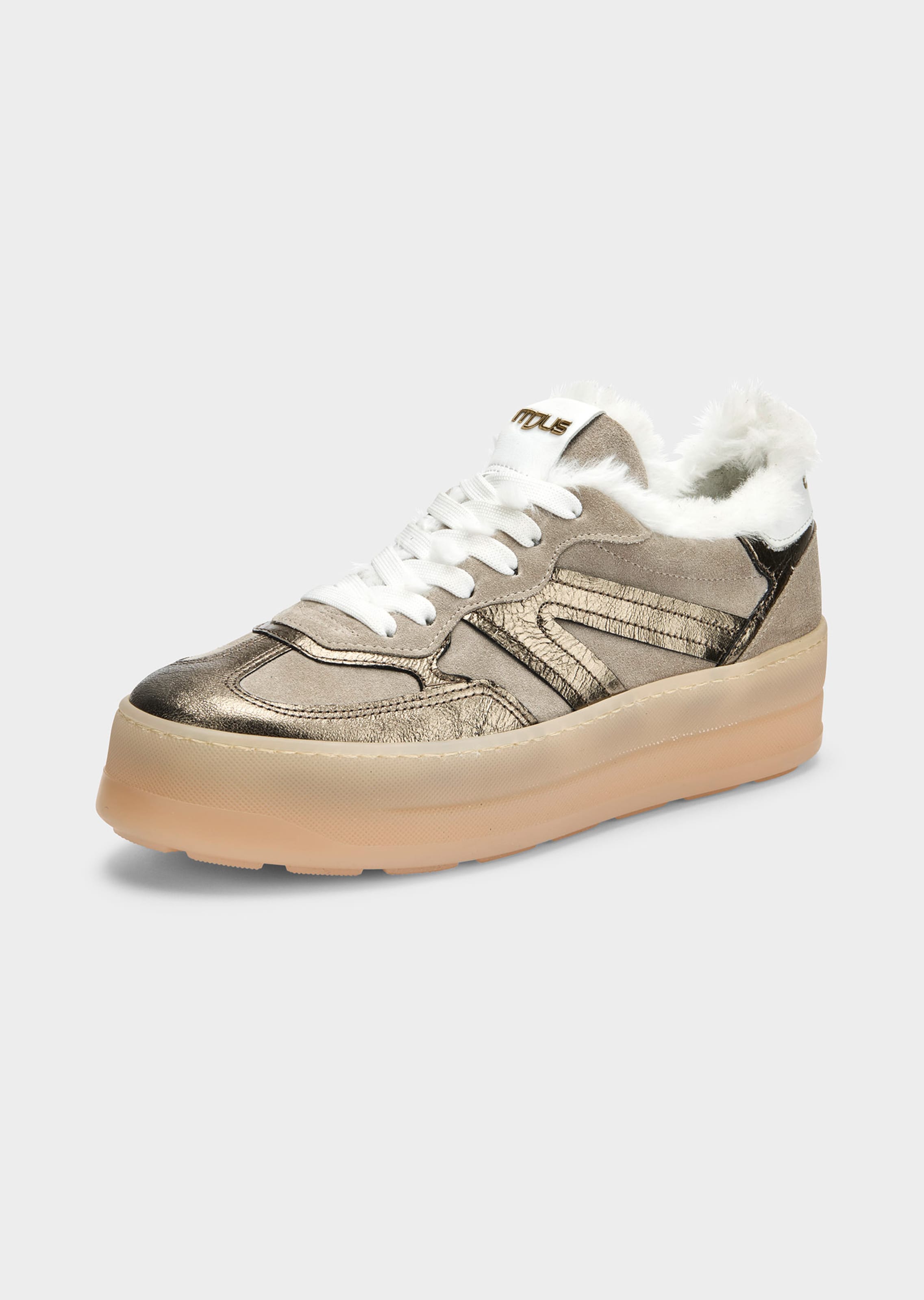 Kuscheliger Sneaker mit Teddyfell