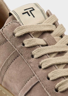 Sneakers thumbnail 3