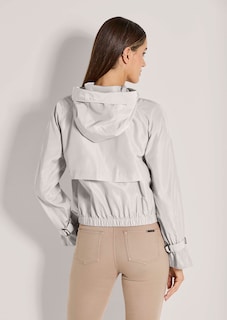 Kurze Jacke mit Kapuze thumbnail 3