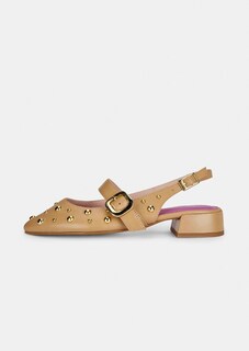 Ballerina thumbnail 4