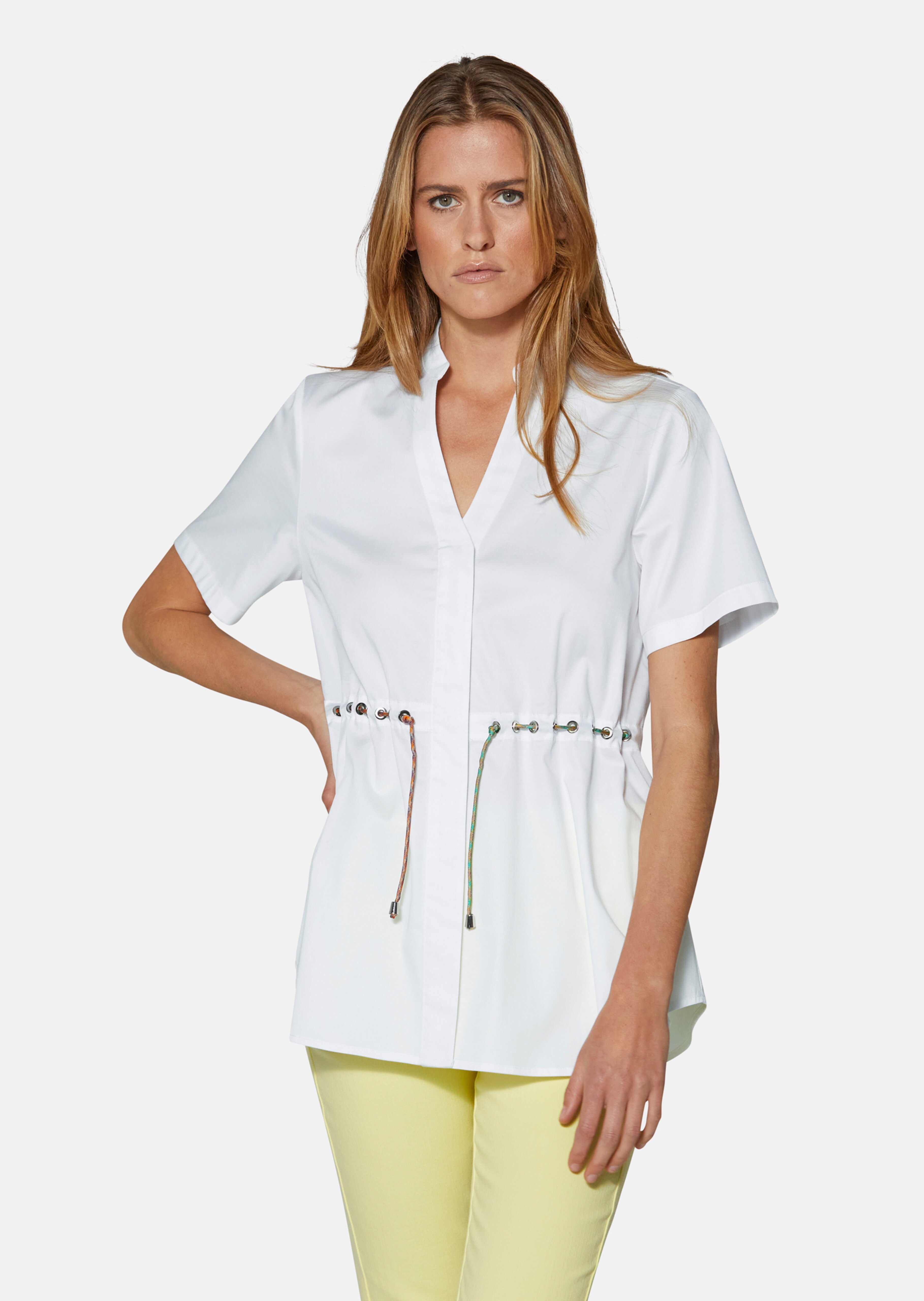 Shirt with short sleeves