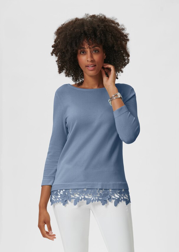 Jumper with lace hem