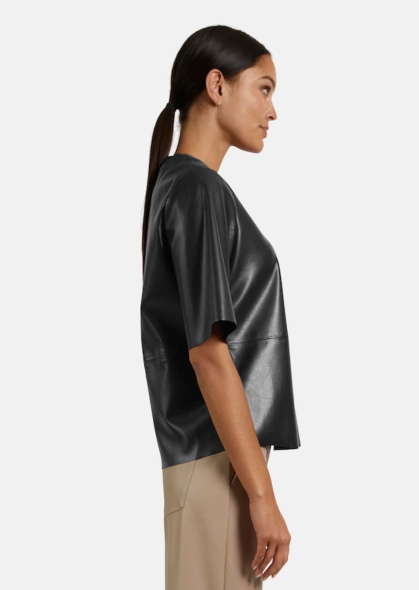 Half-sleeved shirt made from soft faux leather 3