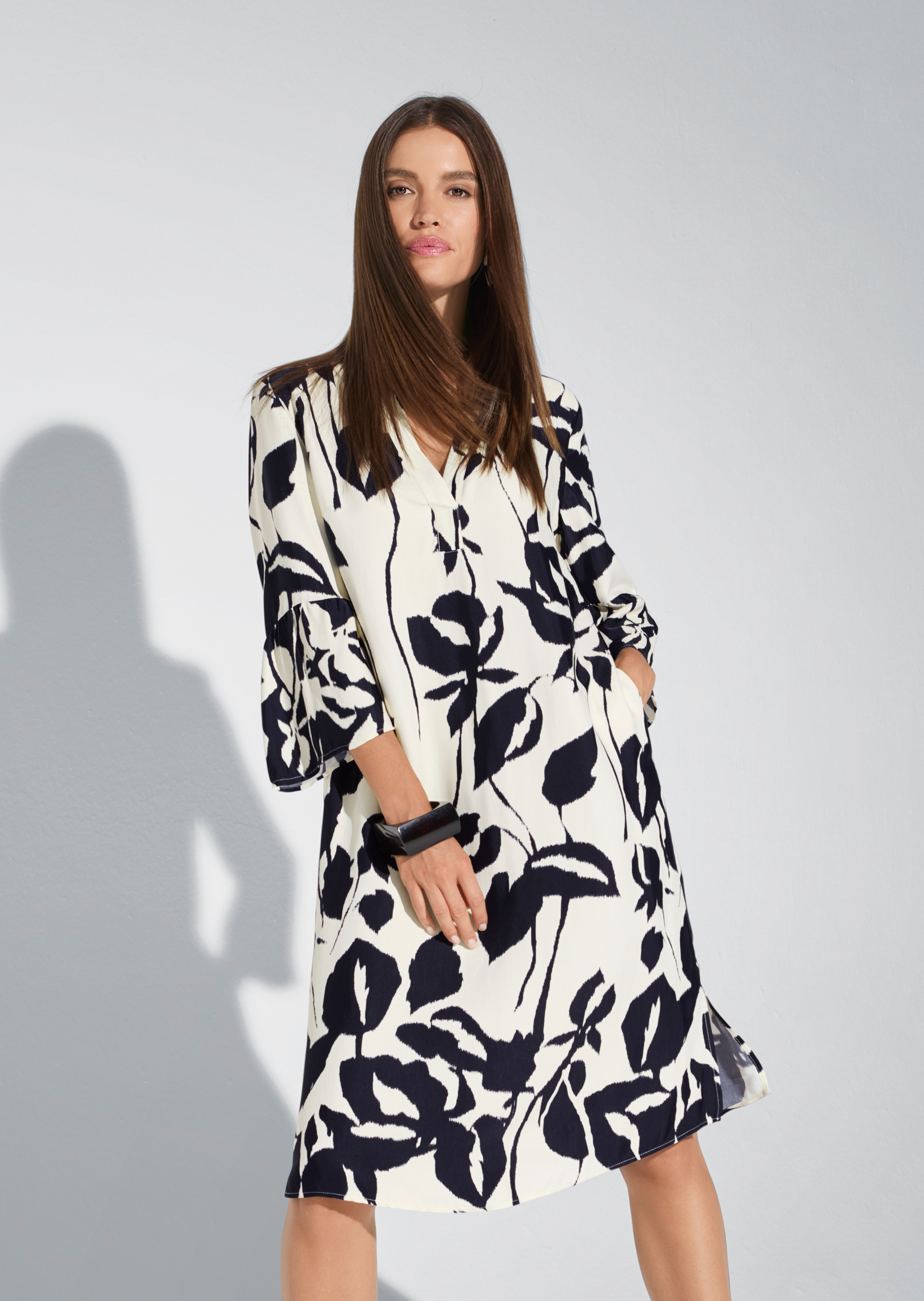 Summer dress with frills