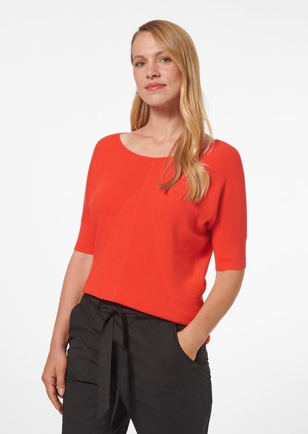 Fine knit jumper with turn-up sleeves