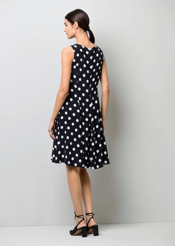 Kleid mit Punkt Dessin 2
