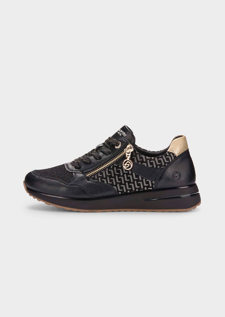Sneaker mit goldfarbenen Details