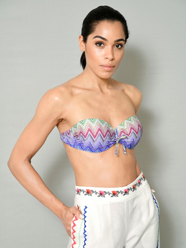 Strandhose mit bunter Stickerei 3