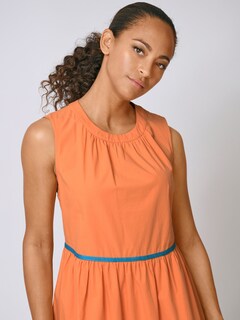 Kleid in Midi-Länge und Stufen thumbnail 6