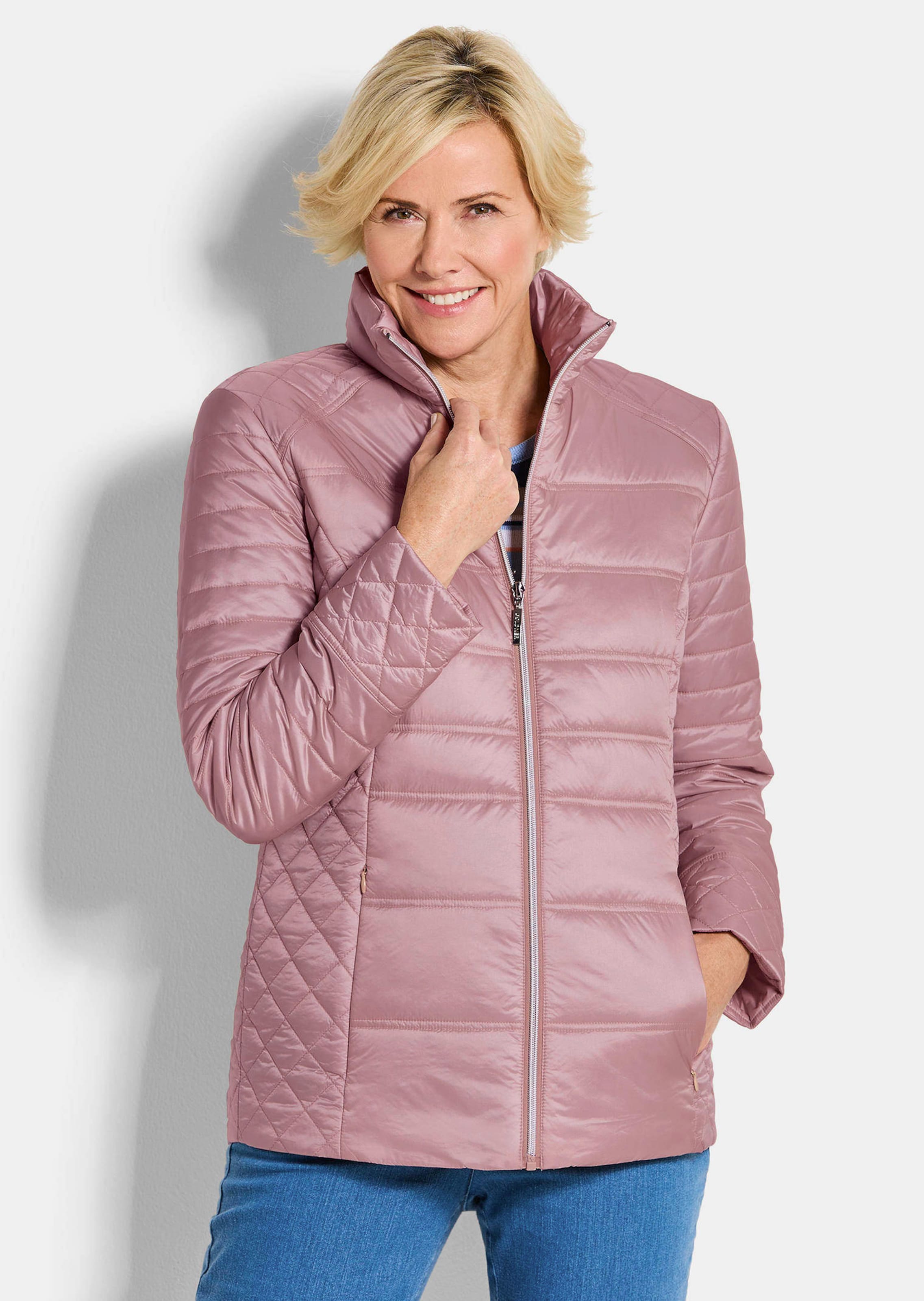 Steppjacke mit Reißverschlusstaschen