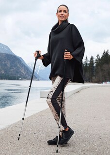 Fleeceponcho mit großem Rollkragen thumbnail 7