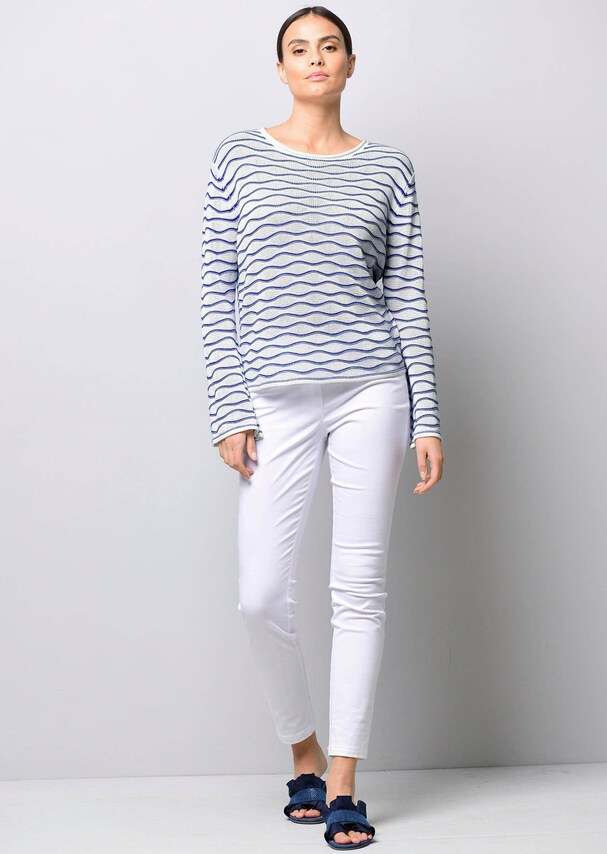Pullover mit Wellendessin 6