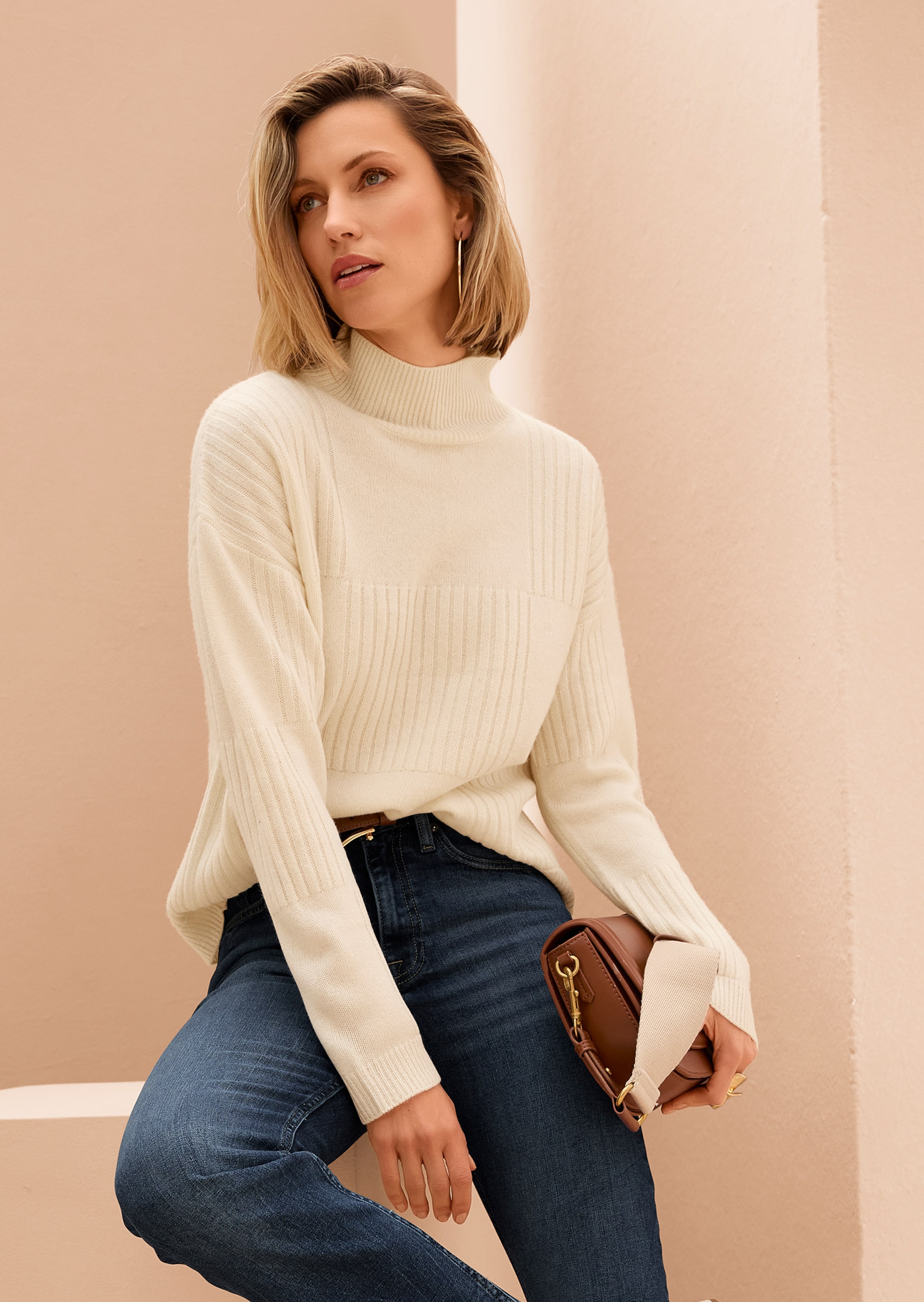 Stehkragen-Pullover aus Schurwolle