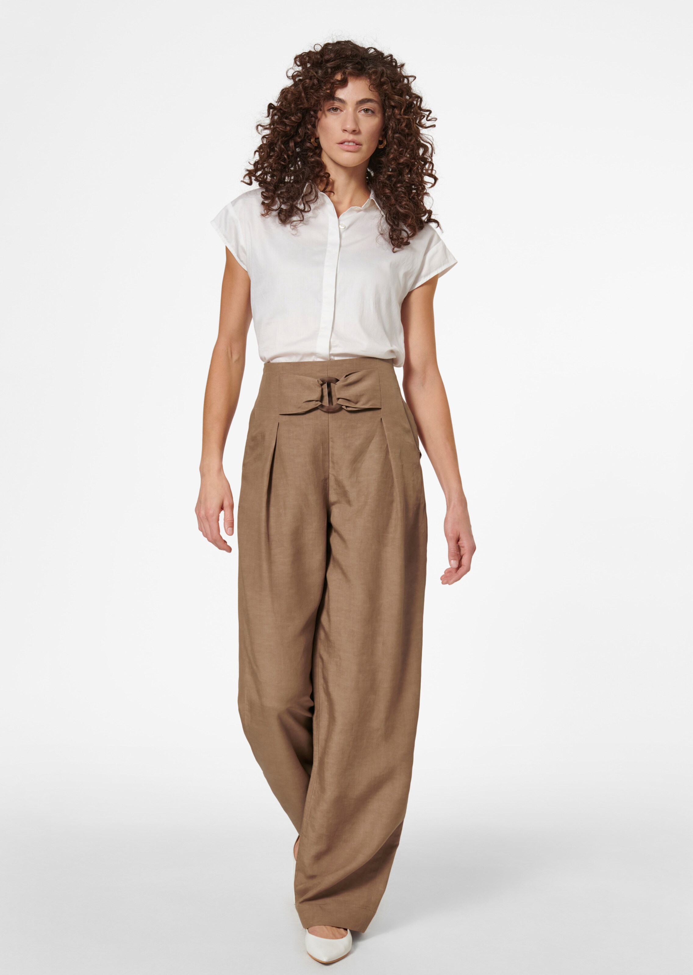 Trousers in nutmeg | MADELEINE Fashion