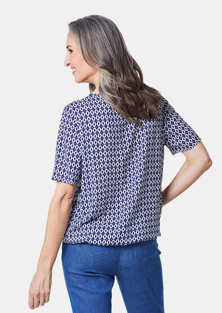 Kleurrijk gedessineerde blouse met mooie details 2