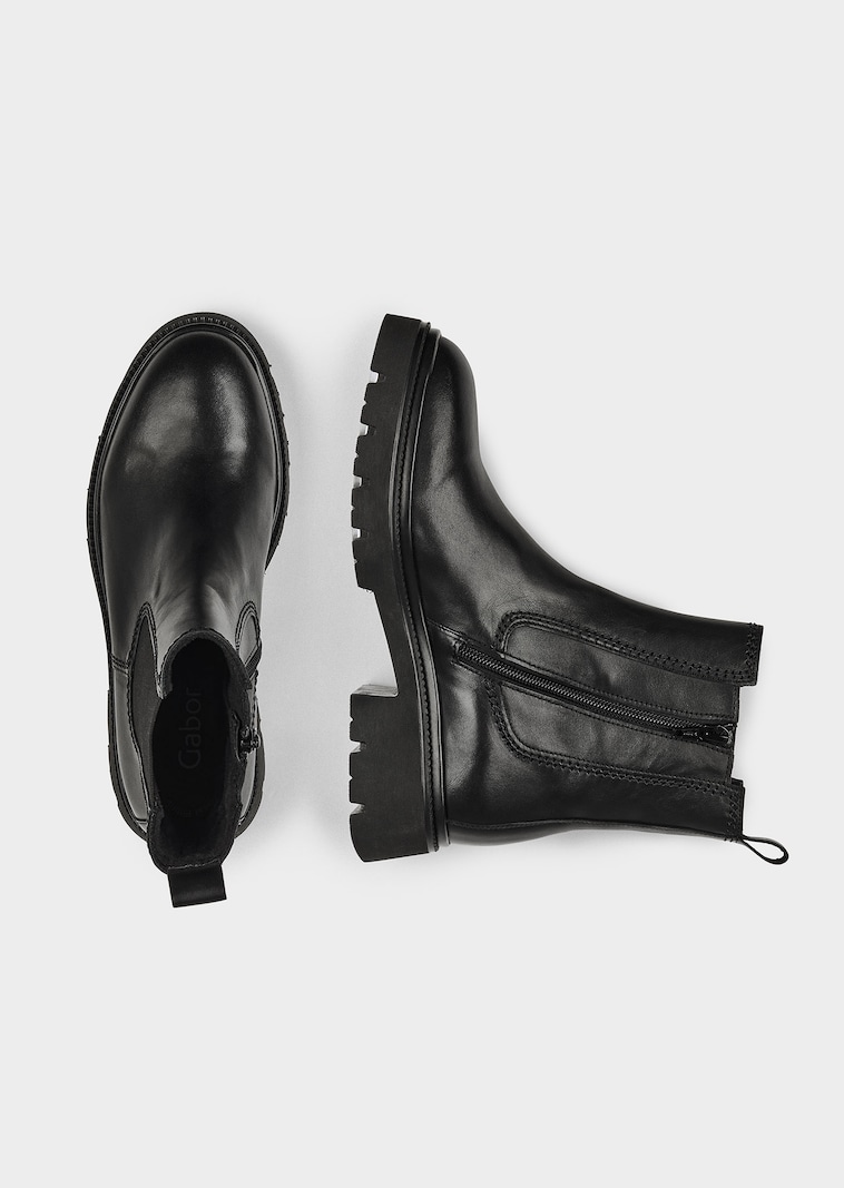 Chelsea boots