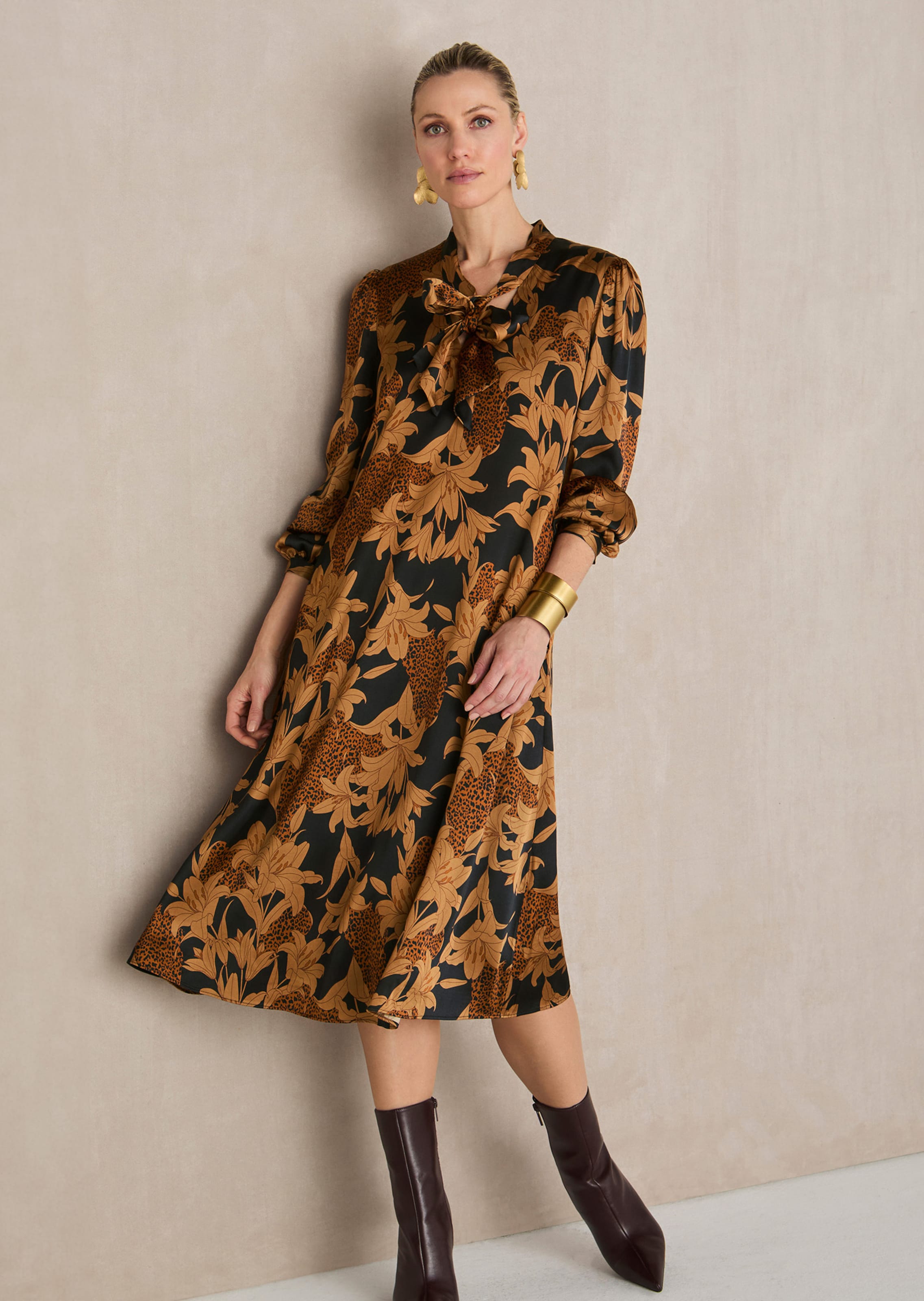 Schluppen-Kleid mit Allover-Blütenprint