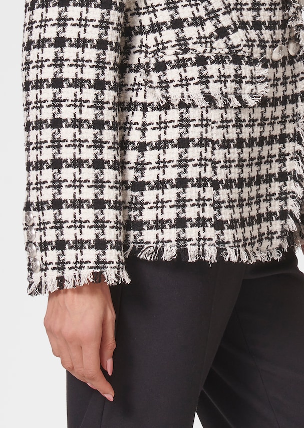 Chequered blazer with fringes 4