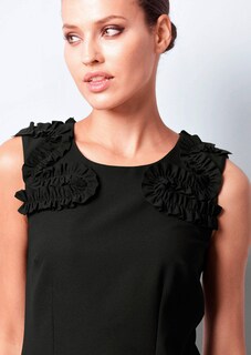 Kleid mit modischer Verzierung thumbnail 5