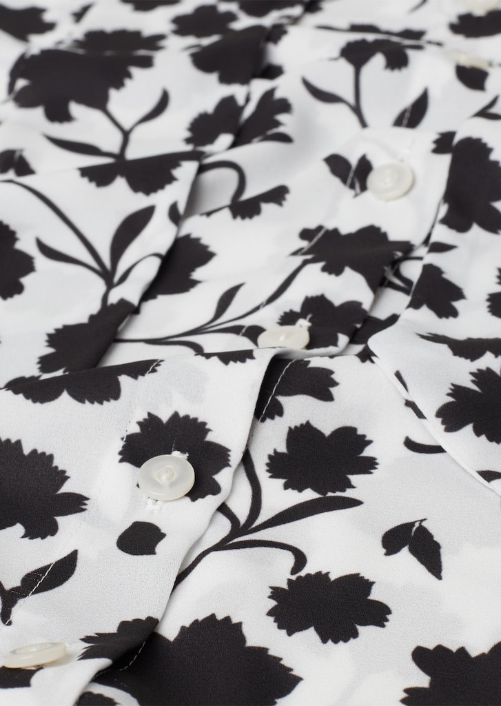 Luchtige blouse met kraagstrik en bloemenprint 3