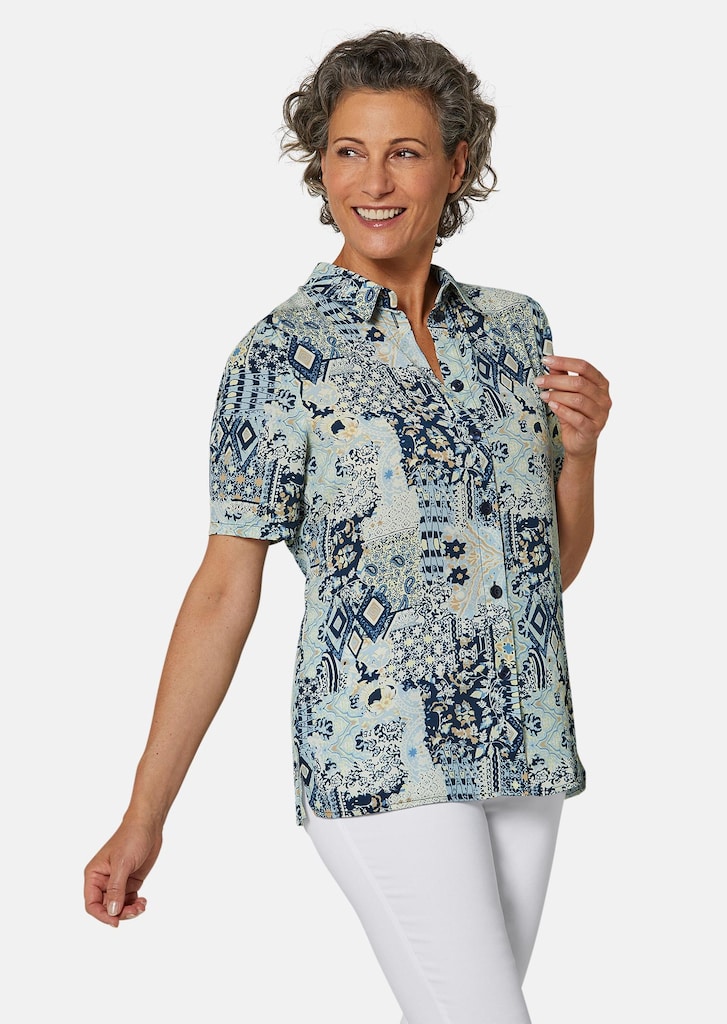 Lichte blouse met klassieke overhemdkraag