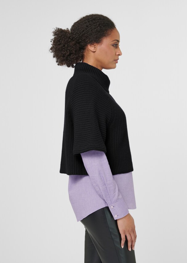 Short half-sleeved jumper with stand-up collar 3