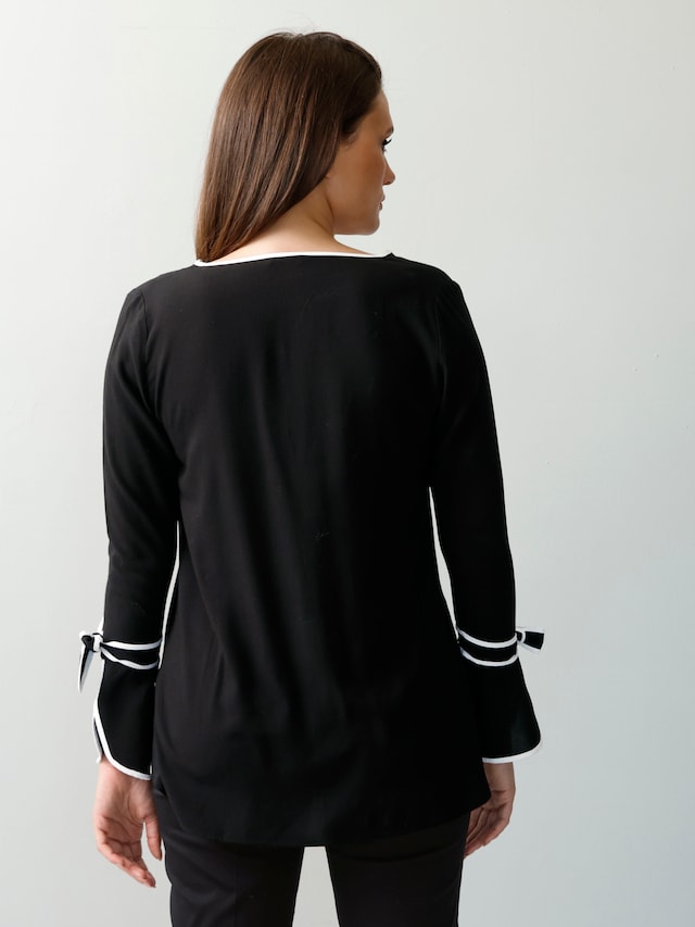 Bluse mit kontrastfarbigen Blenden 2