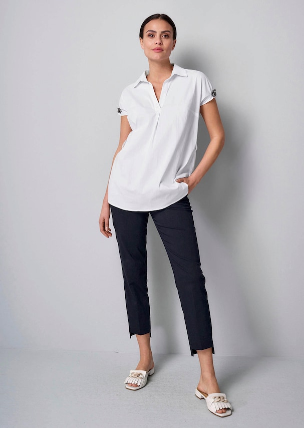 Longbluse mit Kettendetails am Arm 1