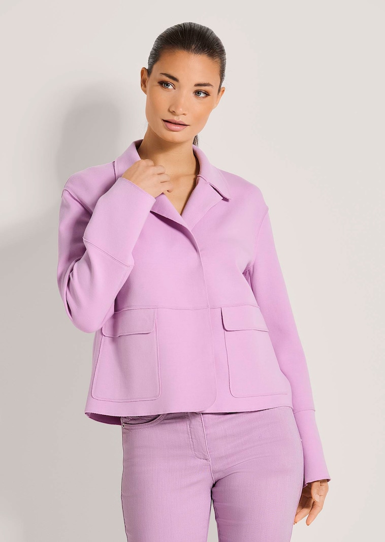 Kurzblazer in Boxy-Form