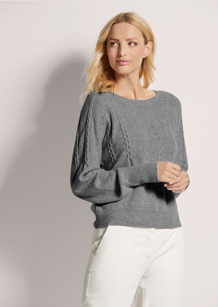 Rundhals-Pullover mit Zopfmuster