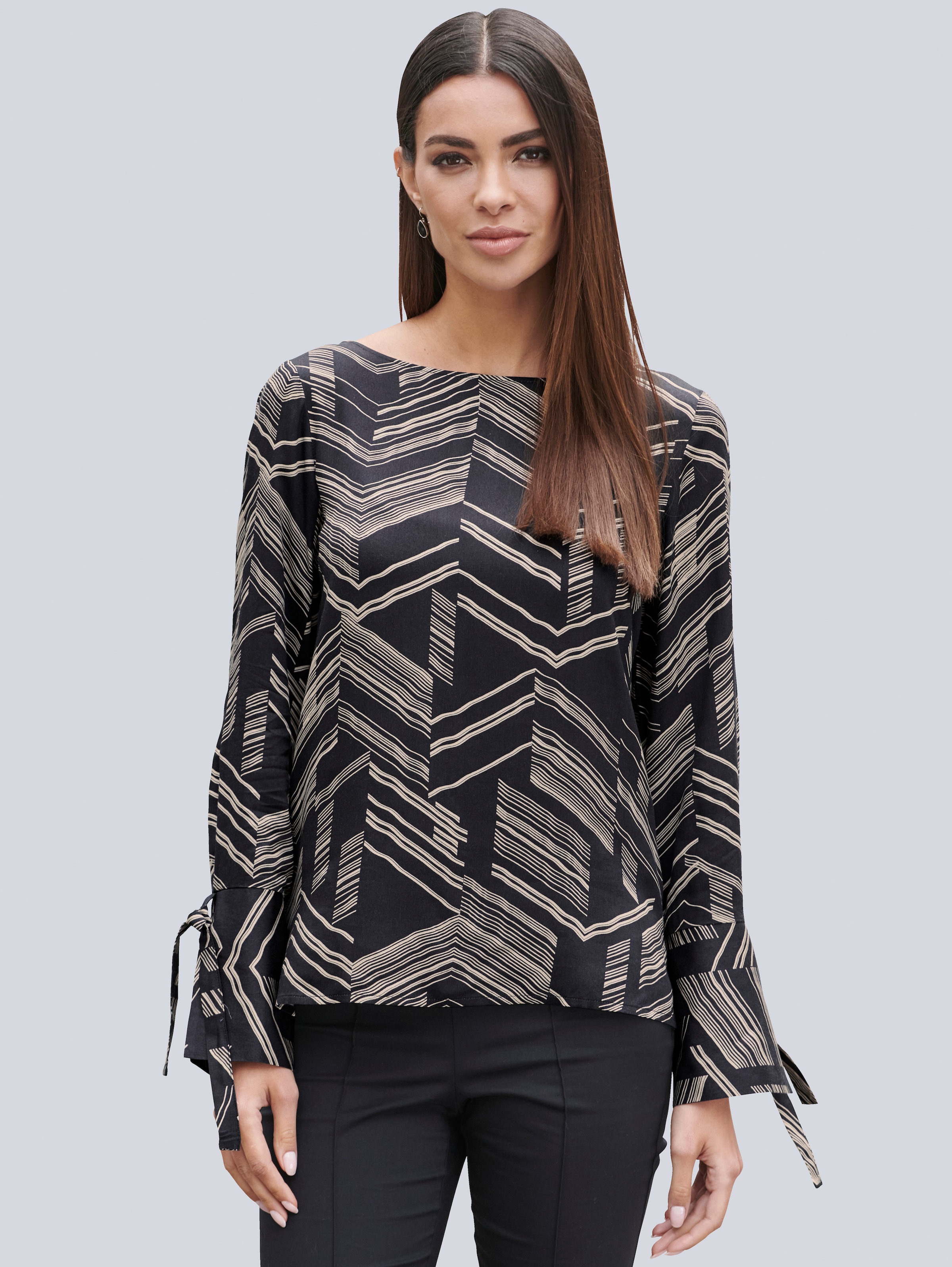 Tunika mit grafischem Druck 5