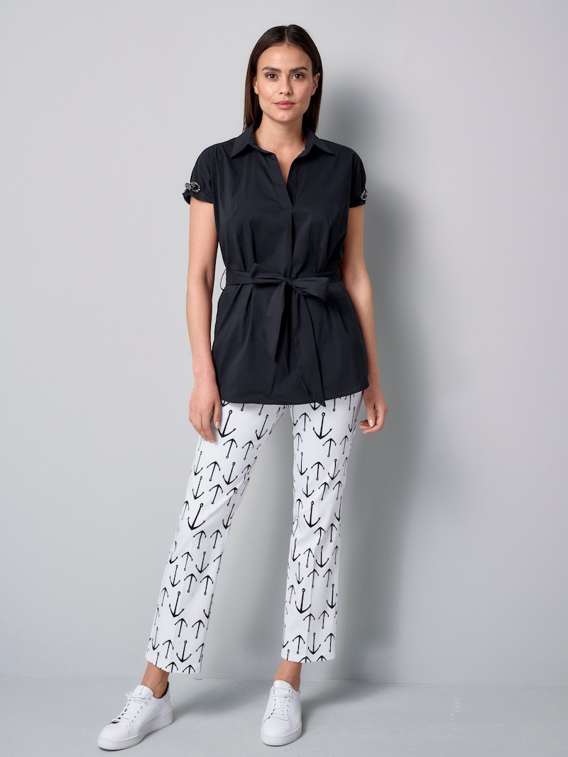 Longblouse